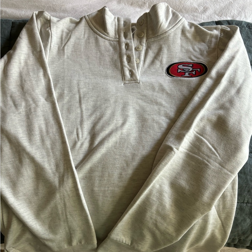 San Francisco 49ers sweatshirt